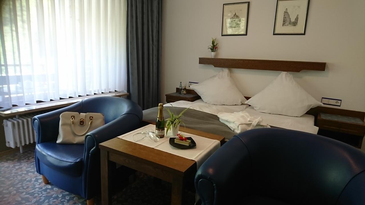 Cafe Blaich - Hotel Garni Hoefen an der Enz Екстер'єр фото
